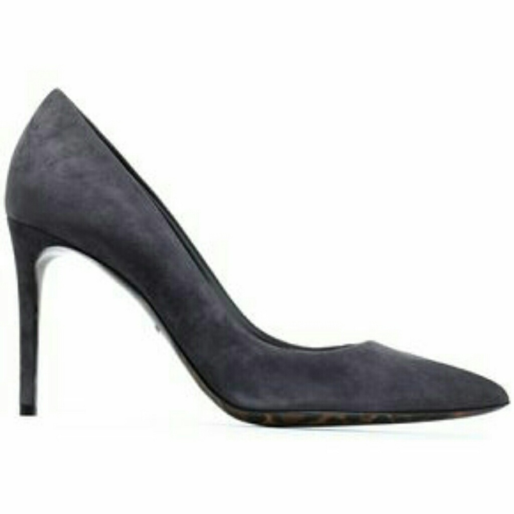 Dolce & Gabbana Suede Pointy Toe pumps
